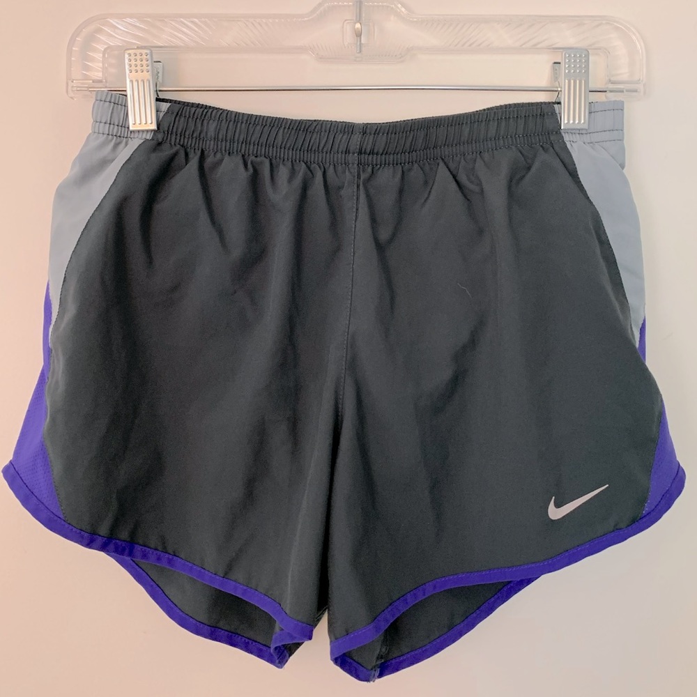 Nike Dri-Fit Running Short Lined Size XS Grey Purple